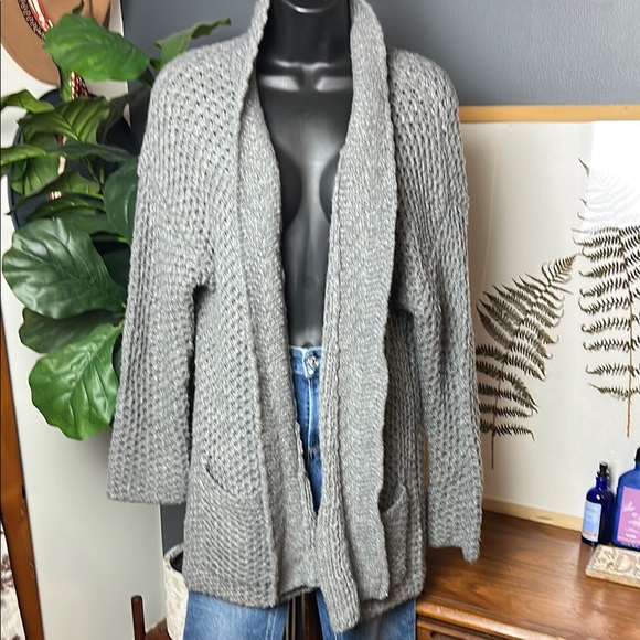 New York & Company Sweaters - New York and Company Cozy Gray Chunky Cardigan Sweater